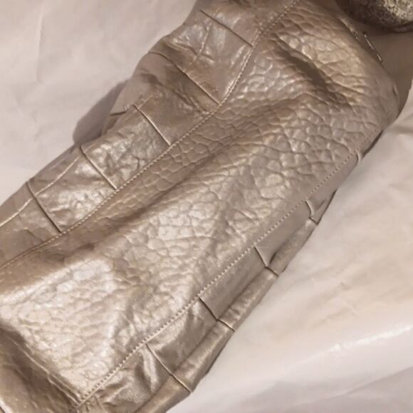 Badgley Mischka Kisha Large Bag - Picture 9 of 14